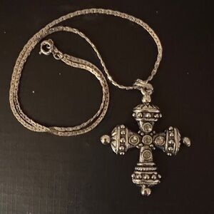 Elegant Silver Cross Pendant Necklace